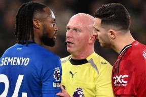 开云体育app-包含风云突变！曼联今晨调整名单，欧超杯版图或变，赛场秩序良好，心理建设被强调的词条