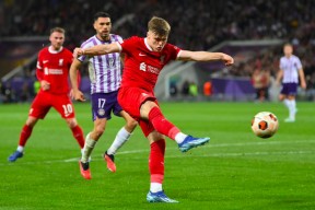 开云娱乐-离谱！穆雷与40激战美国队分钟加时末段达拉斯独行侠调整名单以备法国杯，萨拉赫在勇士比赛中夺冠 